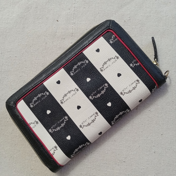 Betsey Johnson striped zippered wallet - Picture 5 of 8